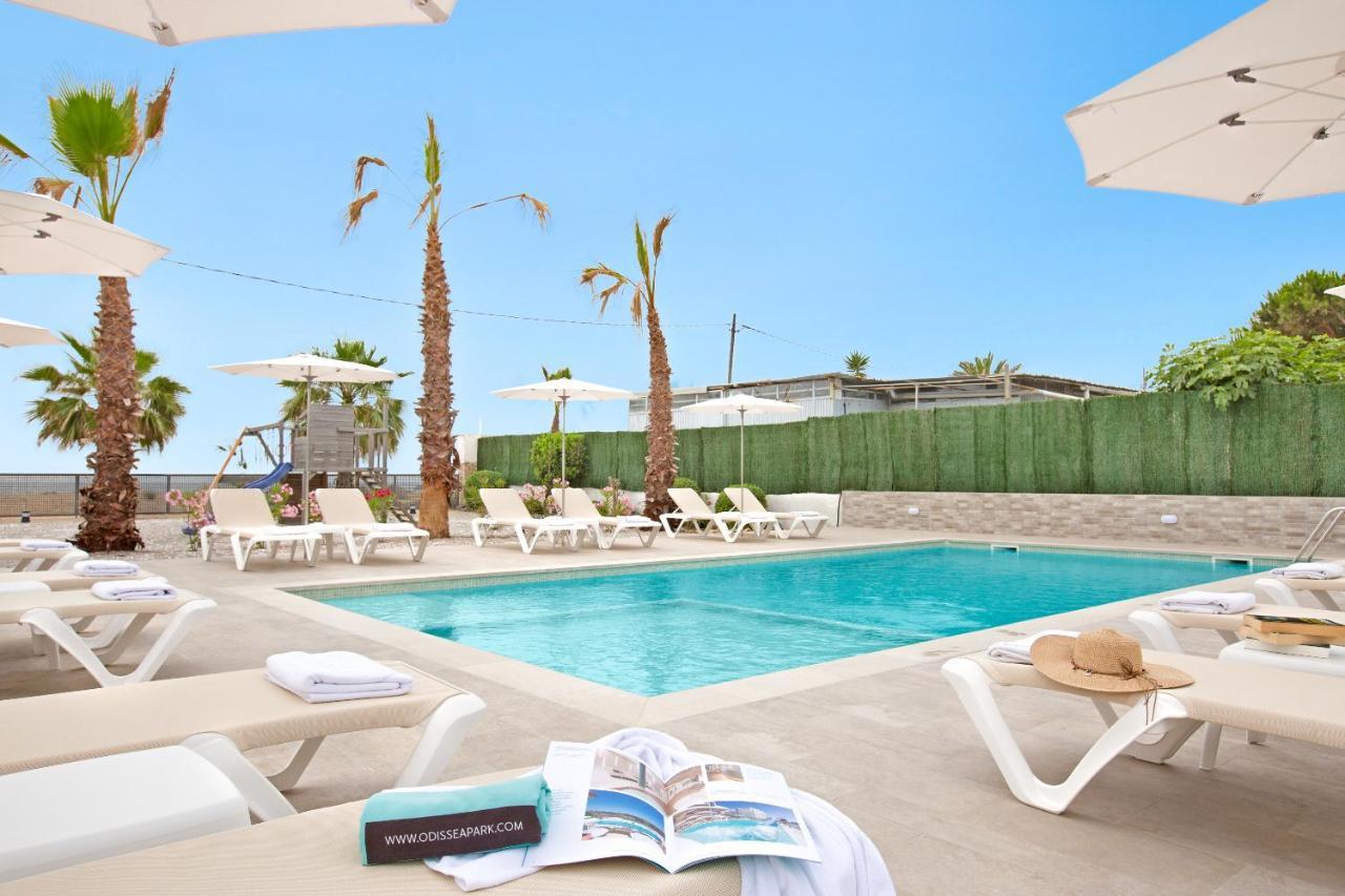 Malgrat De Mar Beachfront Village Экстерьер фото