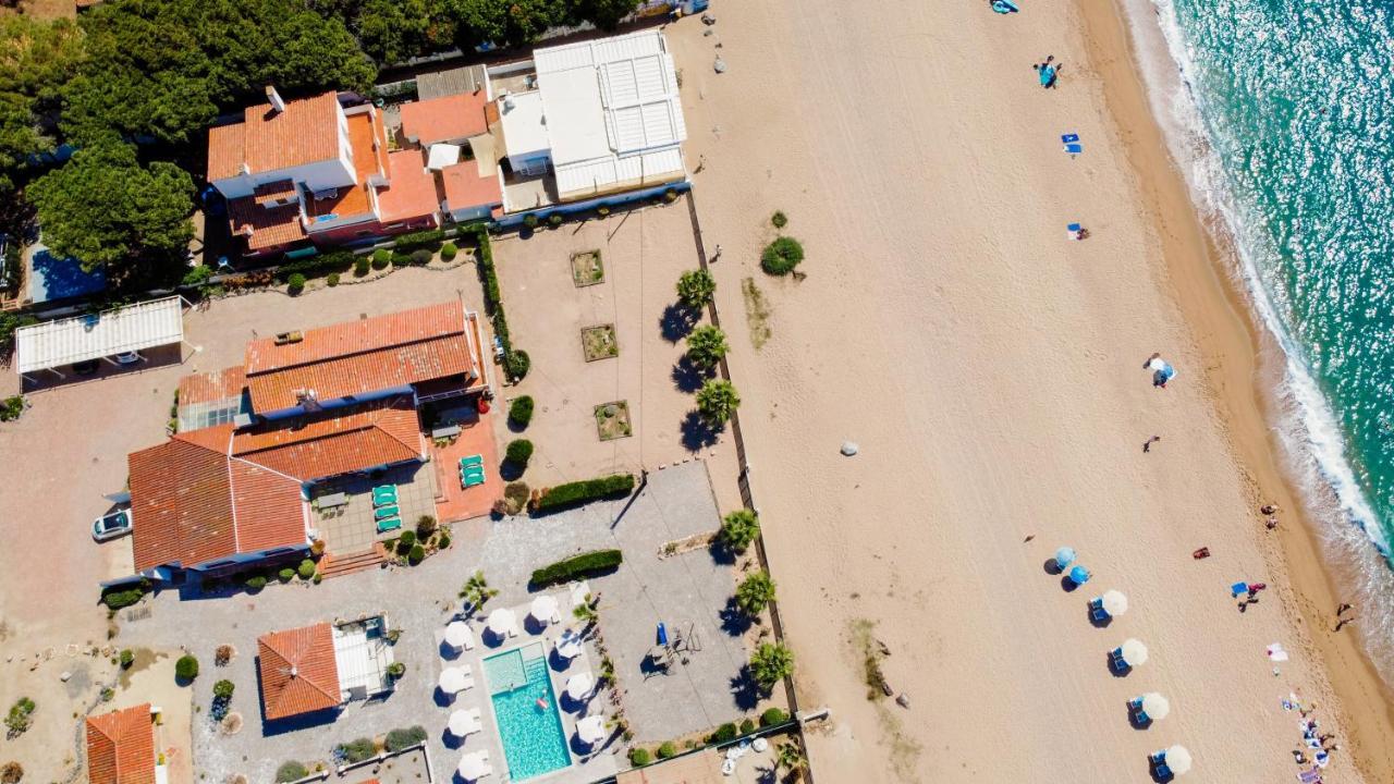 Malgrat De Mar Beachfront Village Экстерьер фото